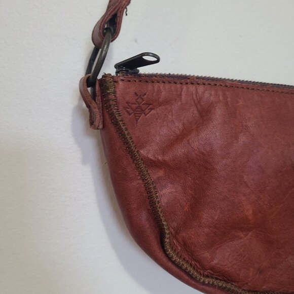 Lyons Leather Co Honey Bee Purse Bag Brown Half Circle Crossbody - Picture 6 of 10